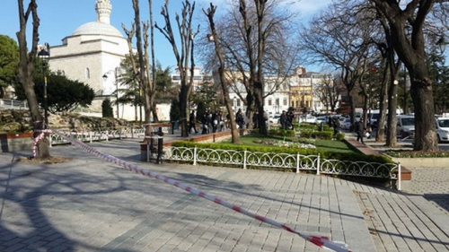 İSTANBUL'DA YAŞANAN PATLAMAYI GER&Ccedil;EKLEŞTİRENLERİ LANETLİYORUZ !