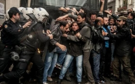 EMEK SİNEMASININ YIKILMASINA KARŞI &Ccedil;IKANLARA YAPILAN SALDIRIYI KINIYORUZ!