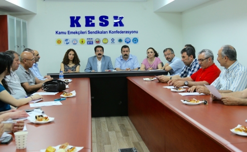 KAMU EMEK&Ccedil;İLERİ 12 AY &Ccedil;ALIŞIP 11 AY MAAŞ ALDI!